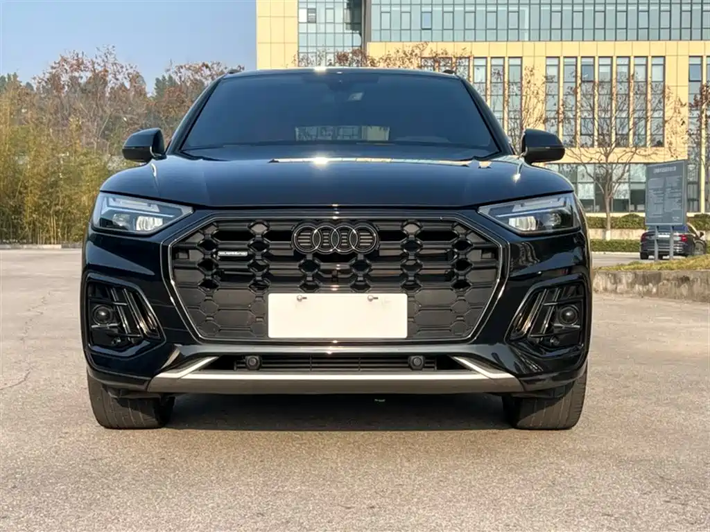 Audi Q5L 2022 facelift 45T luxury and dynamic model купить на сайте DeffCars