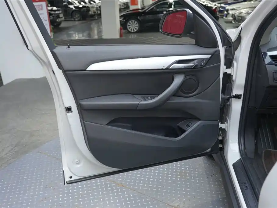 BMW X1 2019 sDrive18Li Fashion Model купить на сайте DeffCars