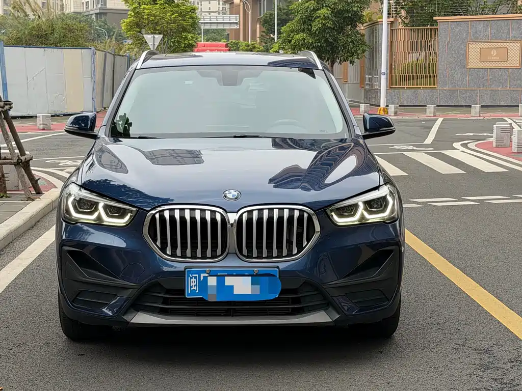 BMW X1 2021 sDrive25Li Leading Model купить на сайте DeffCars