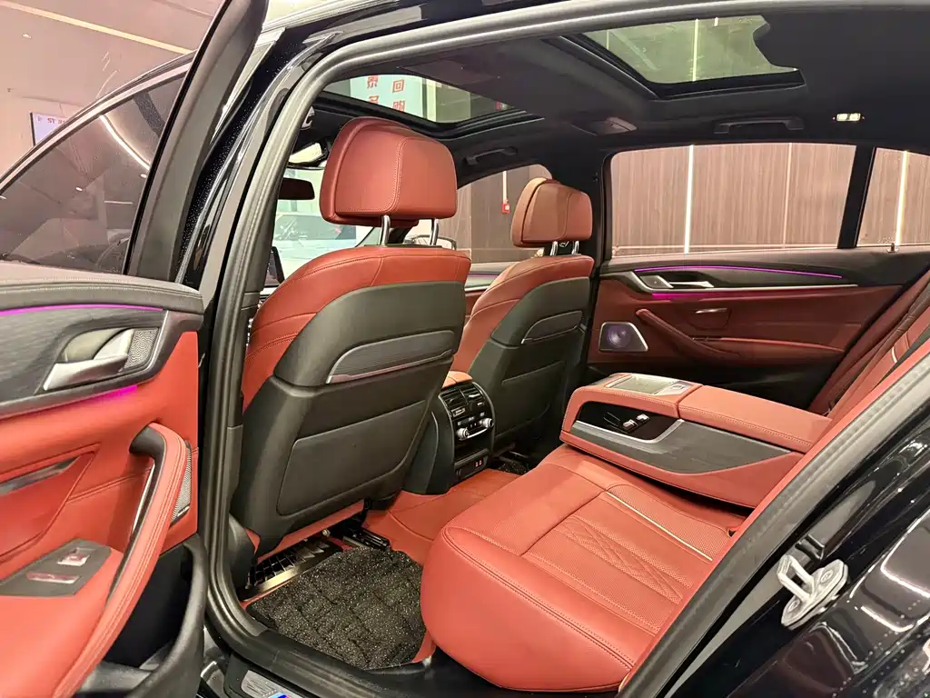 BMW 5 Series 2022 facelift 530Li exclusive M sports package купить на сайте DeffCars