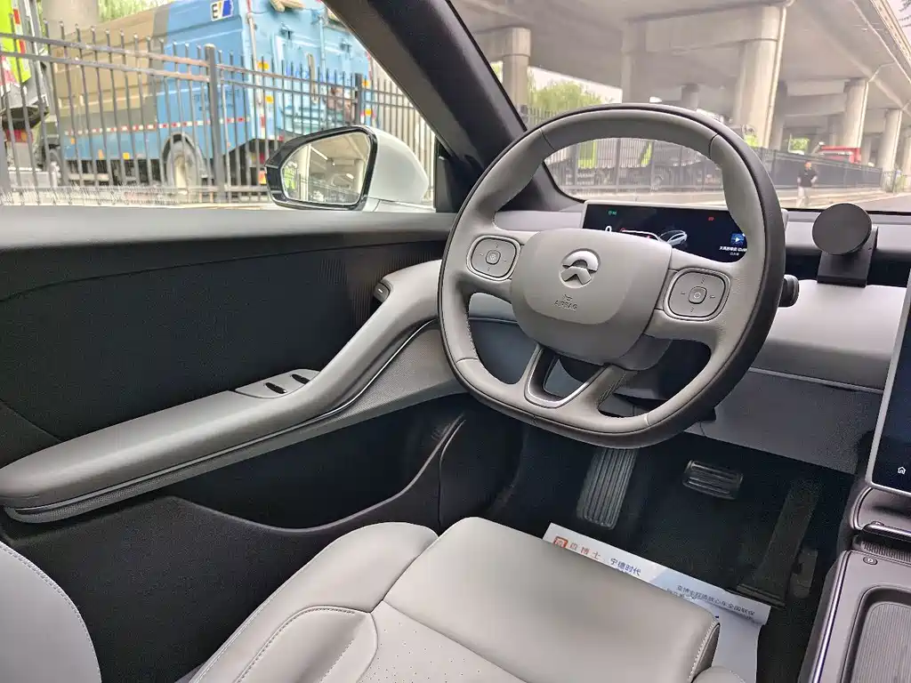 NIO ET5T 2024 model 75kWh Touring купить на сайте DeffCars