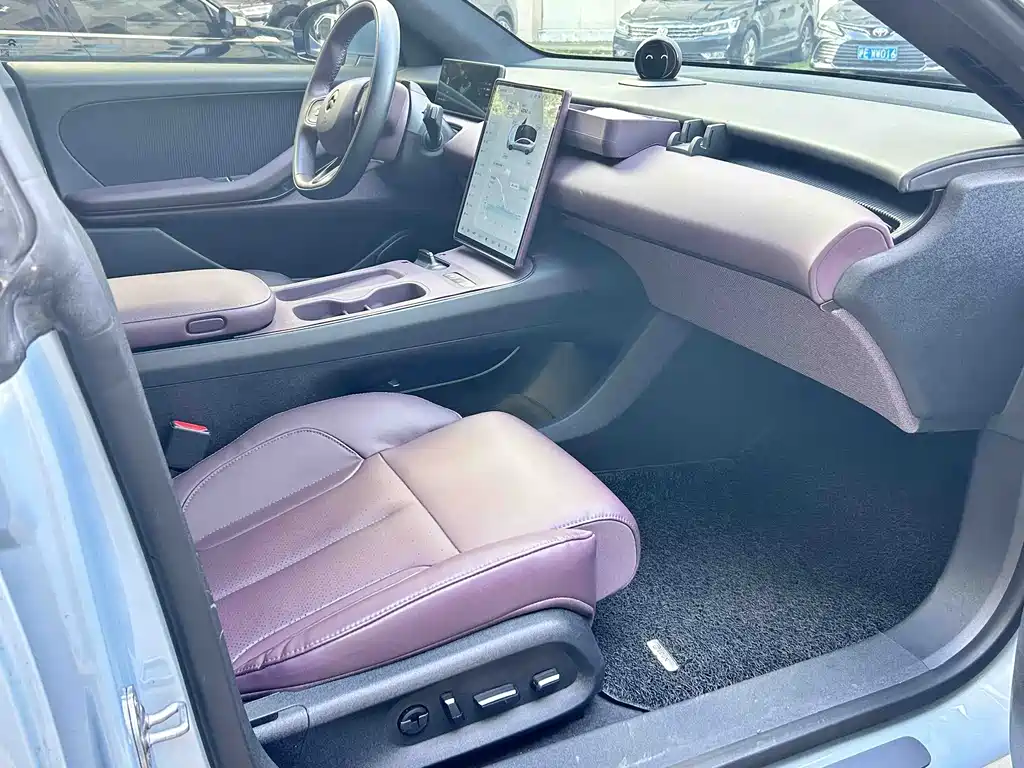 NIO ET5 2022 model 75kWh купить на сайте DeffCars