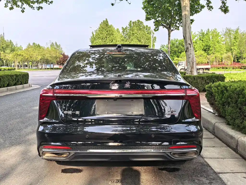 Hongqi H5 2023 2.0T Automatic Intelligent Connected Flag Edition купить на сайте DeffCars