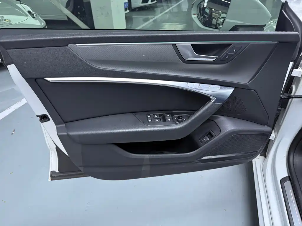 Audi A7 2021 45 TFSI Premium Selection купить на сайте DeffCars