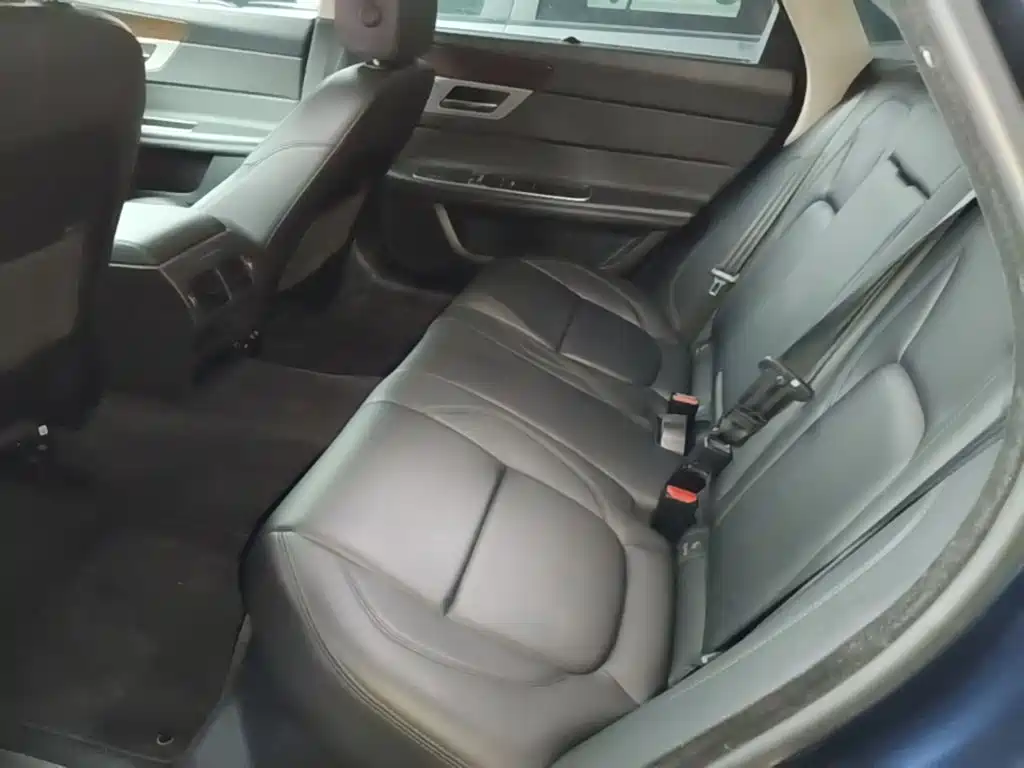 Jaguar XFL 2019 XFL 2.0T 200PS 2WD Elite Edition купить на сайте DeffCars
