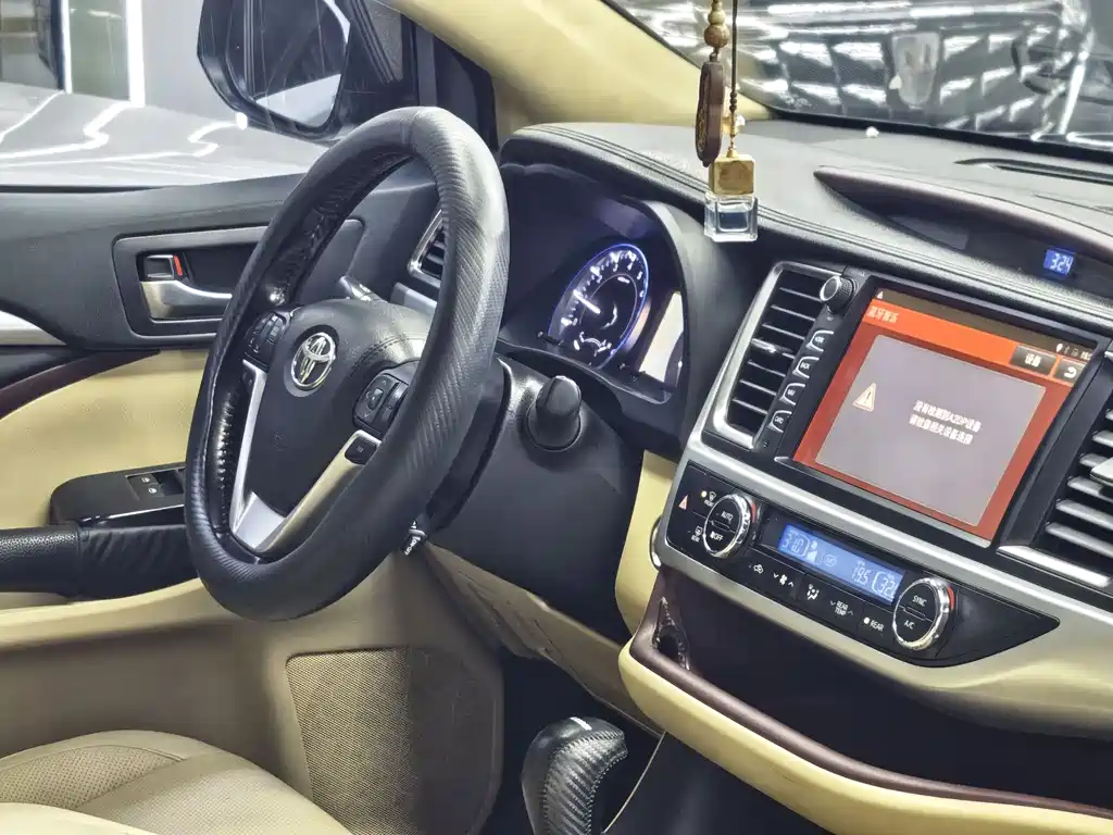 Highlander 2015 2.0T four-wheel drive luxury version 7 seats купить на сайте DeffCars