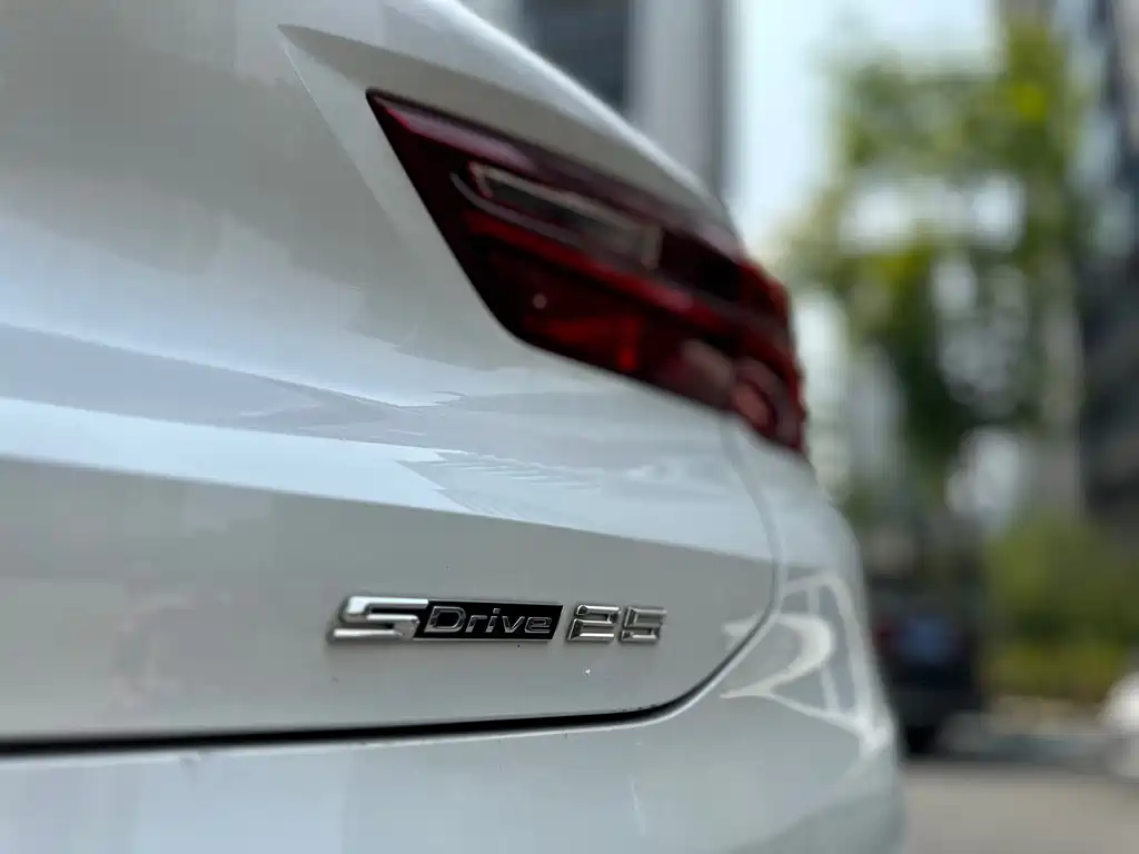 BMW X2 2021 facelift sDrive25i M sports package купить на сайте DeffCars