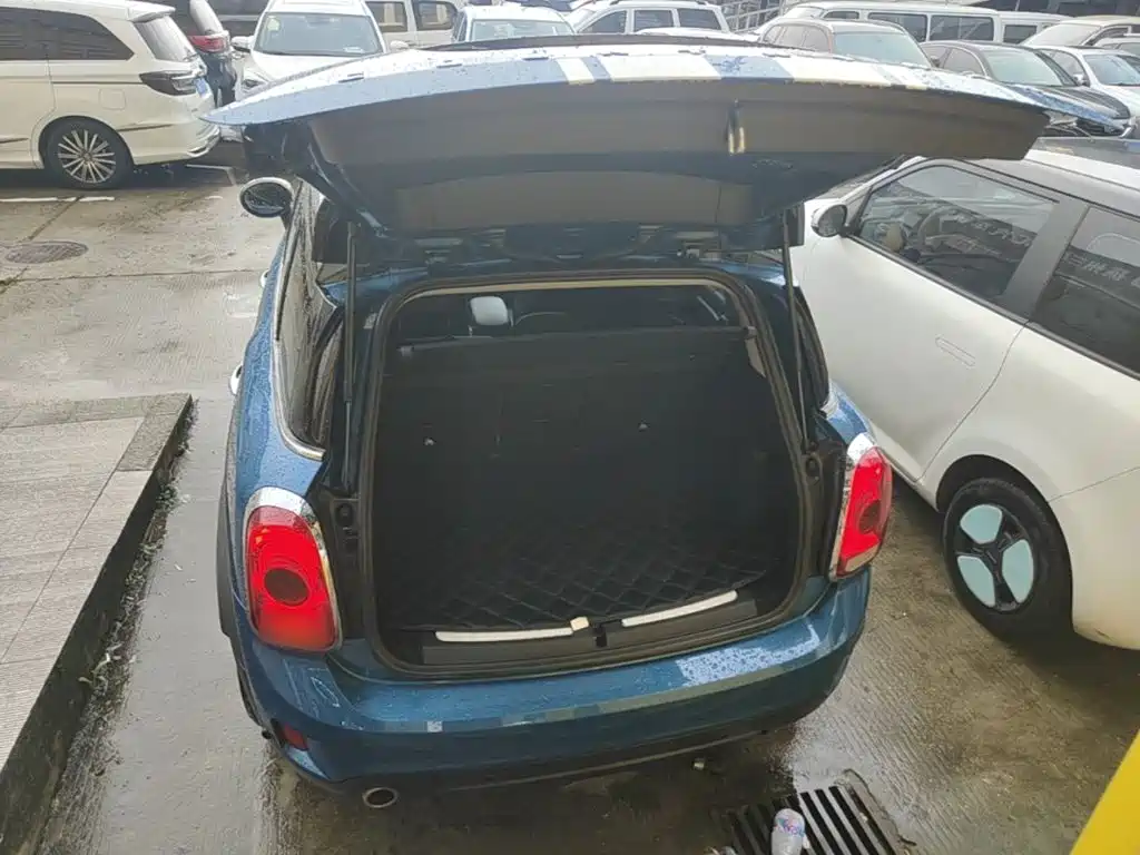 COUNTRYMAN 2019 1.5T COOPER Artist Weekend Travel Edition купить на сайте DeffCars