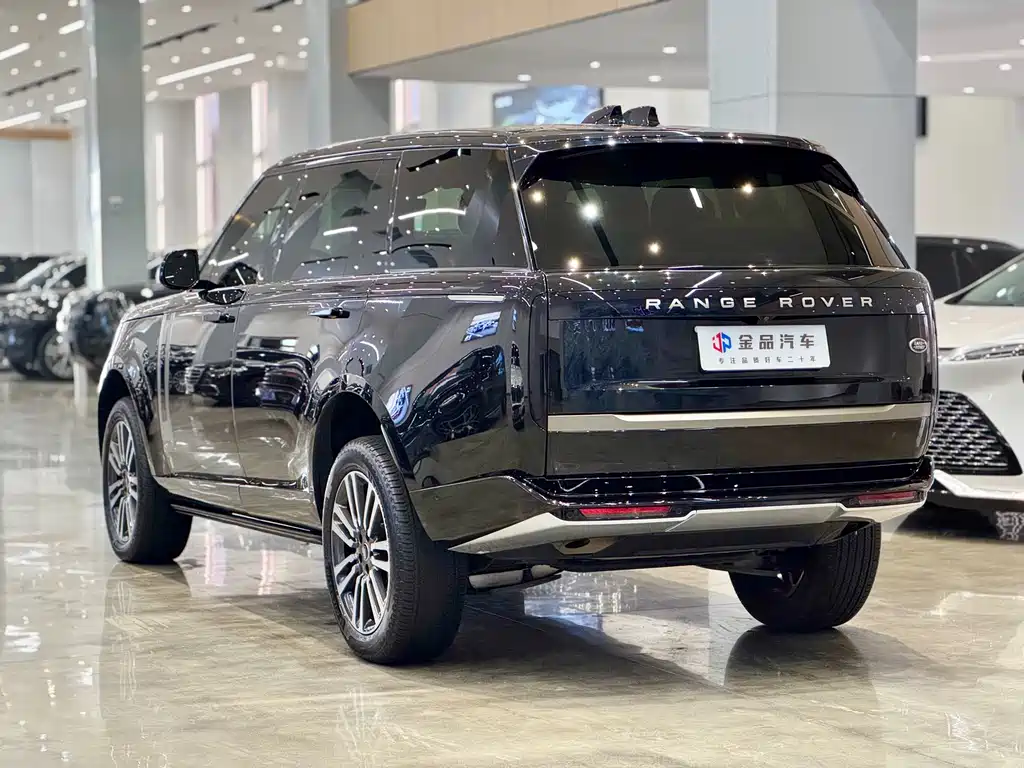 Range Rover 2024 3.0 L6 400PS Extended Edition, seven seats купить на сайте DeffCars