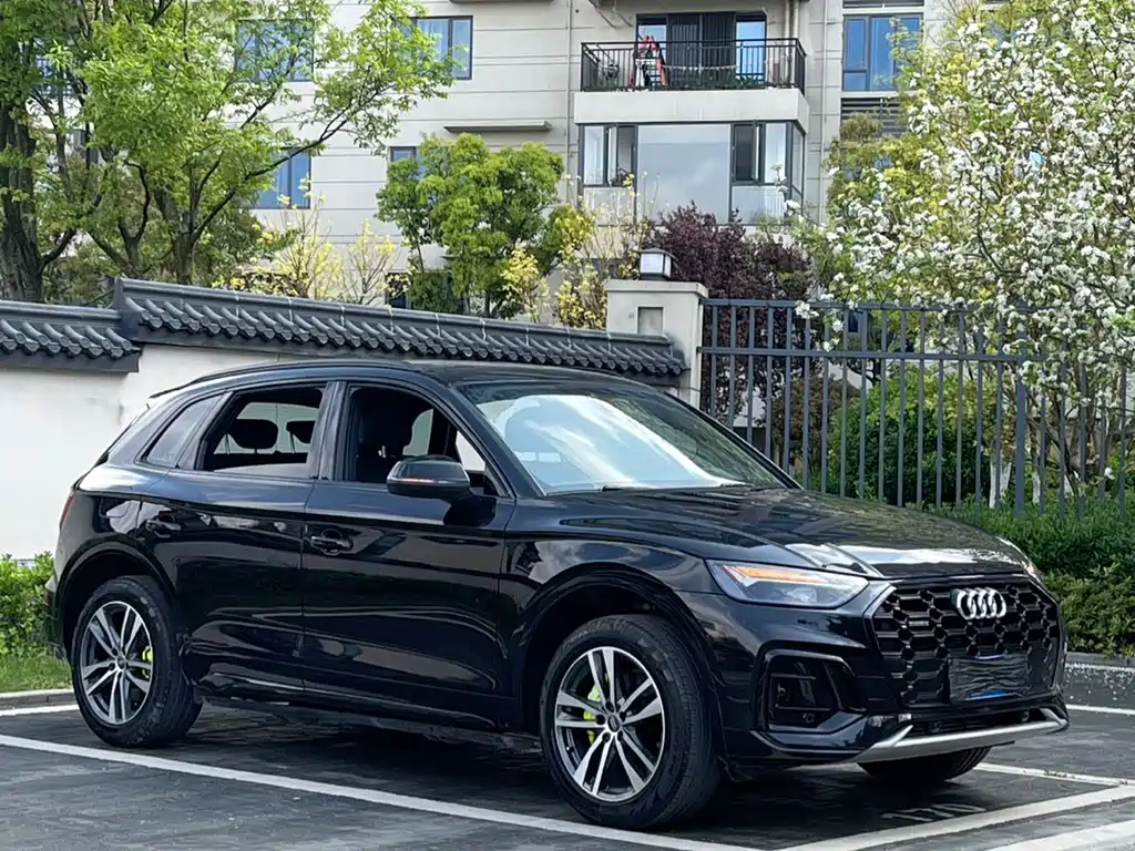 Audi Q5L 2023 40T luxury and dynamic model купить на сайте DeffCars