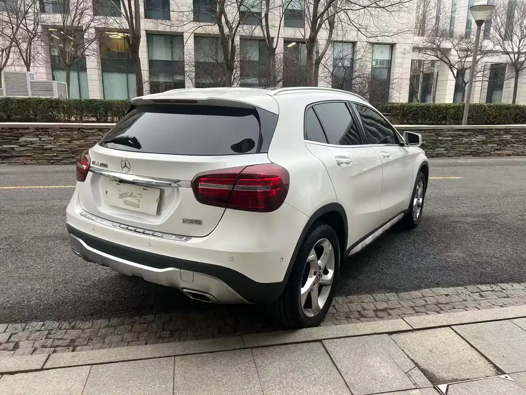 Mercedes-Benz GLA 2018 GLA 200 Dynamic купить на сайте DeffCars