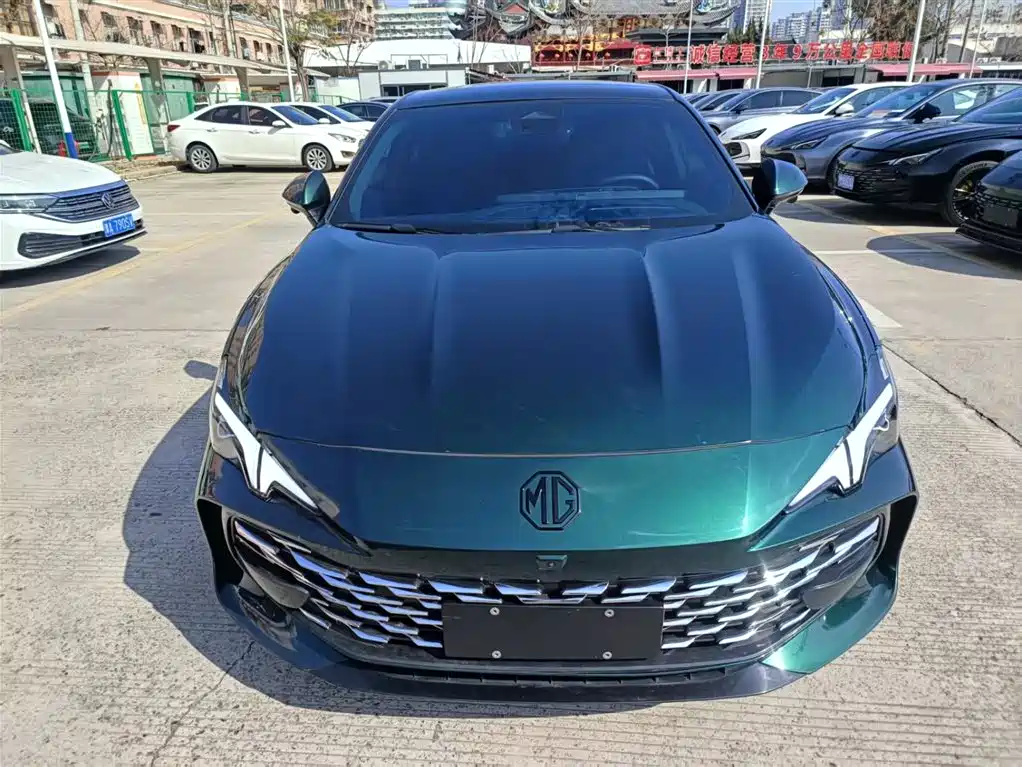 MG7 2023 2.0T Automatic Beauty Hunting Luxury Edition купить на сайте DeffCars
