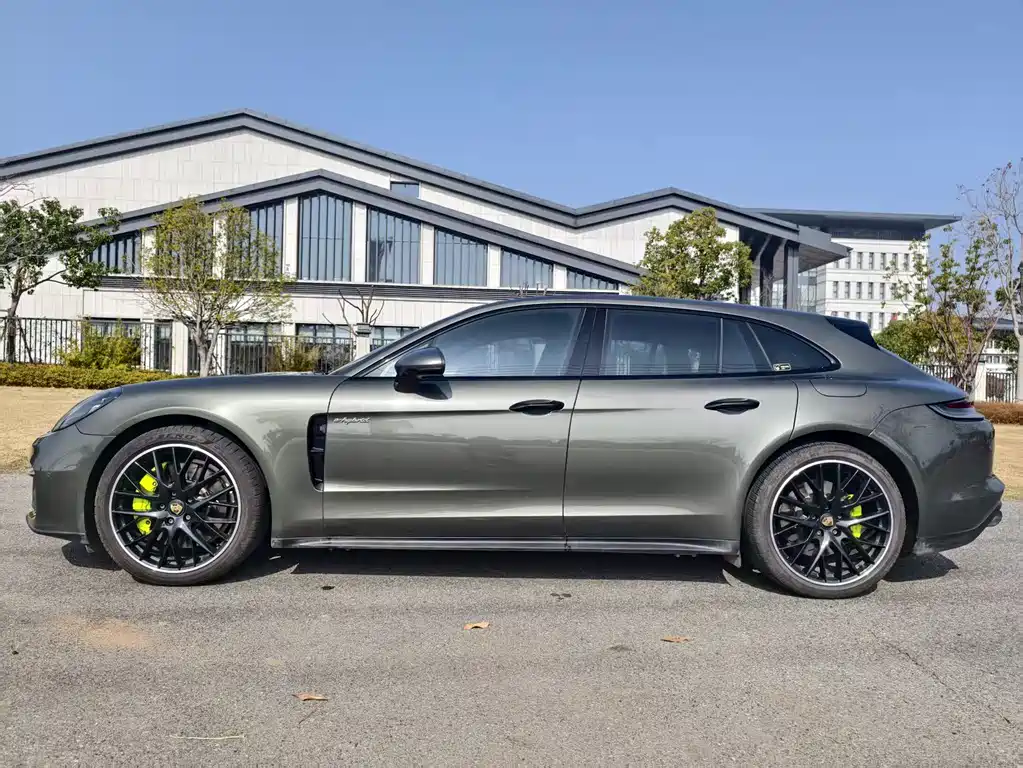 Panamera New Energy 2022 Panamera 4 E-Hybrid Sport Turism купить на сайте DeffCars