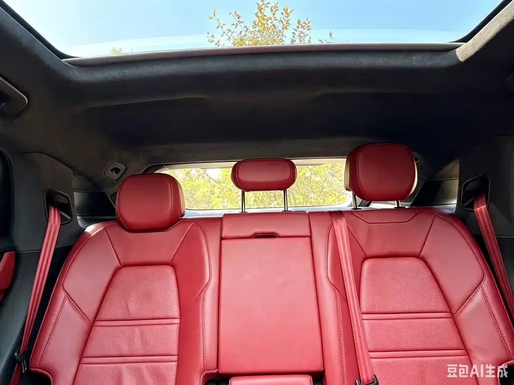 Cayenne 2023 Cayenne Coupé 3.0T Platinum Edition купить на сайте DeffCars
