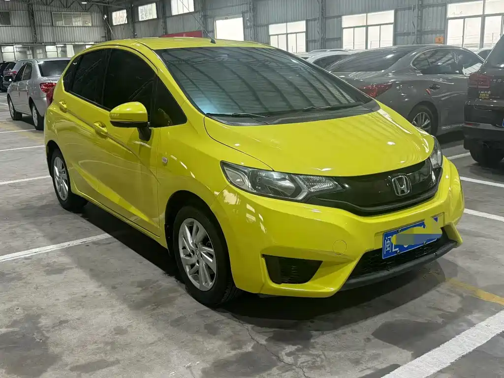 Fit 2014 1.5L LX CVT comfort model купить на сайте DeffCars