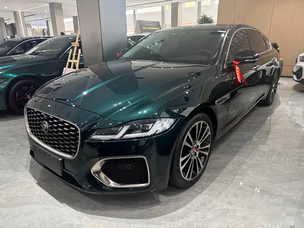 Jaguar XFL 2021 XFL 2.0T P250 two-wheel drive exclusive luxury version купить на сайте DeffCars