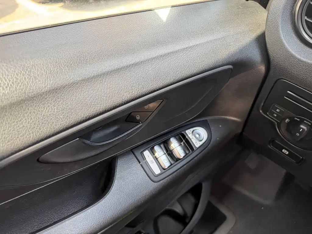 Vito 2020 2.0T Elite Edition 9 seats купить на сайте DeffCars