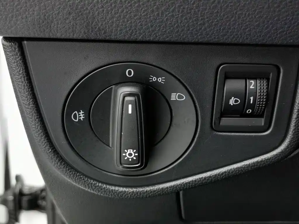 Polo 2023 facelift Plus 1.5L automatic indulgence version купить на сайте DeffCars