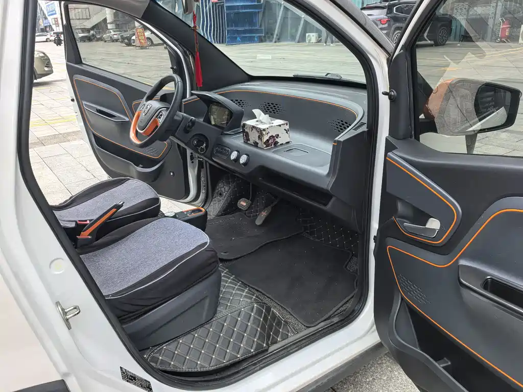 Baojun E100 2019 250KM Smart Travel Edition купить на сайте DeffCars