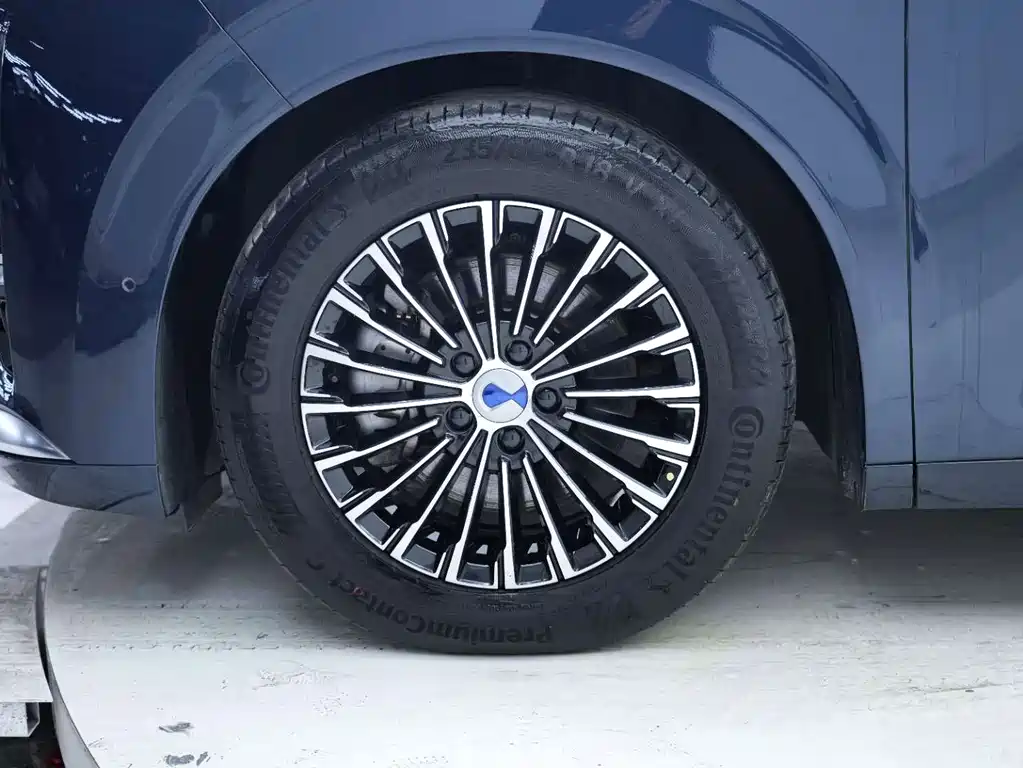 Denza D9 2022 DM-i 970 four-wheel drive flagship model купить на сайте DeffCars