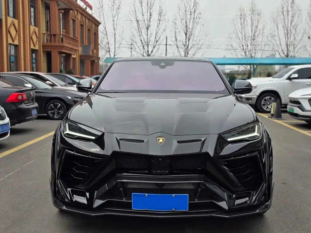 Urus 2018 4.0T V8 купить на сайте DeffCars