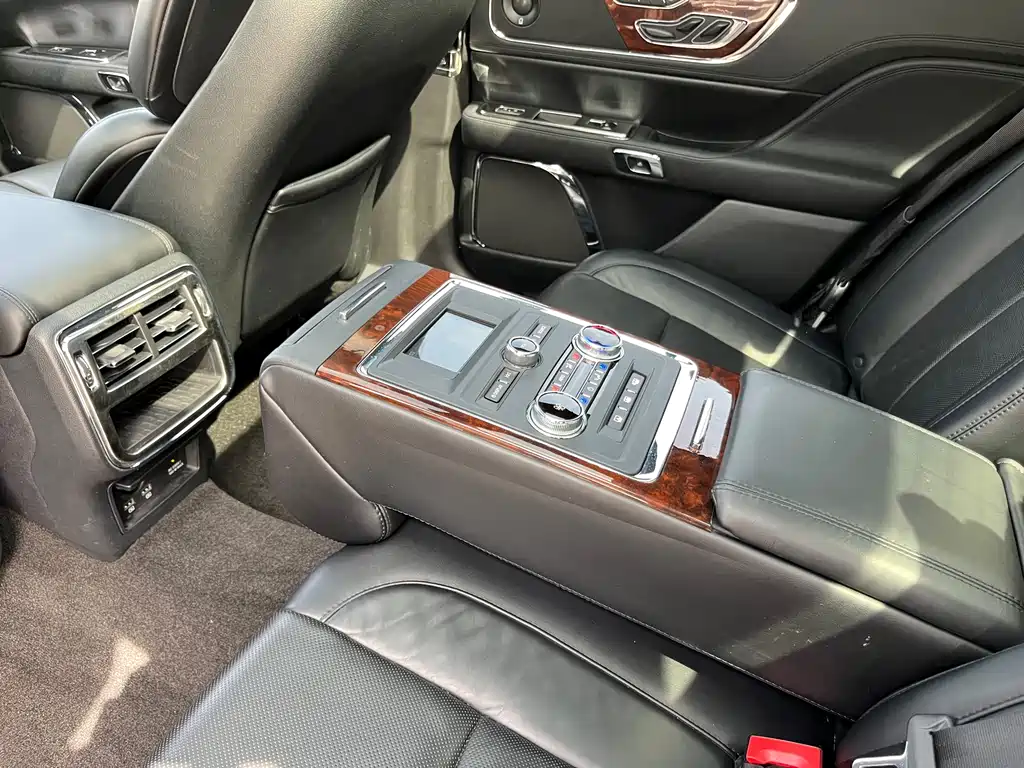 Lincoln Continental 2019 2.0T Two-wheel drive Premium Edition National VI купить на сайте DeffCars