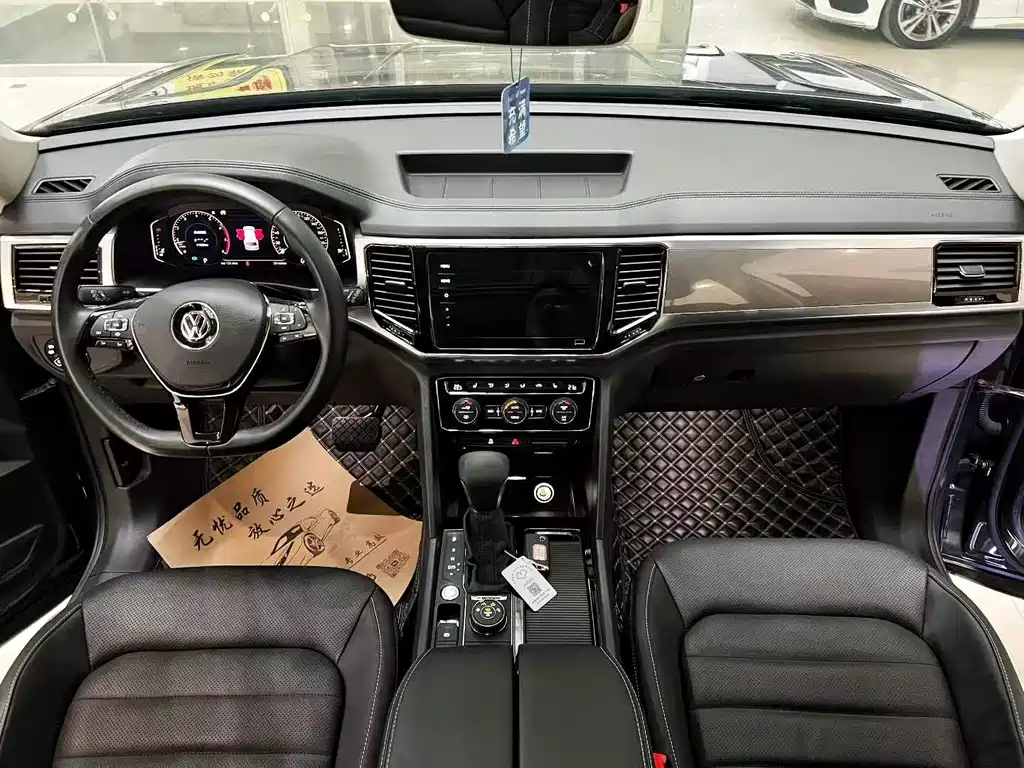 Touron 2020 380TSI four-wheel drive luxury version National VI купить на сайте DeffCars