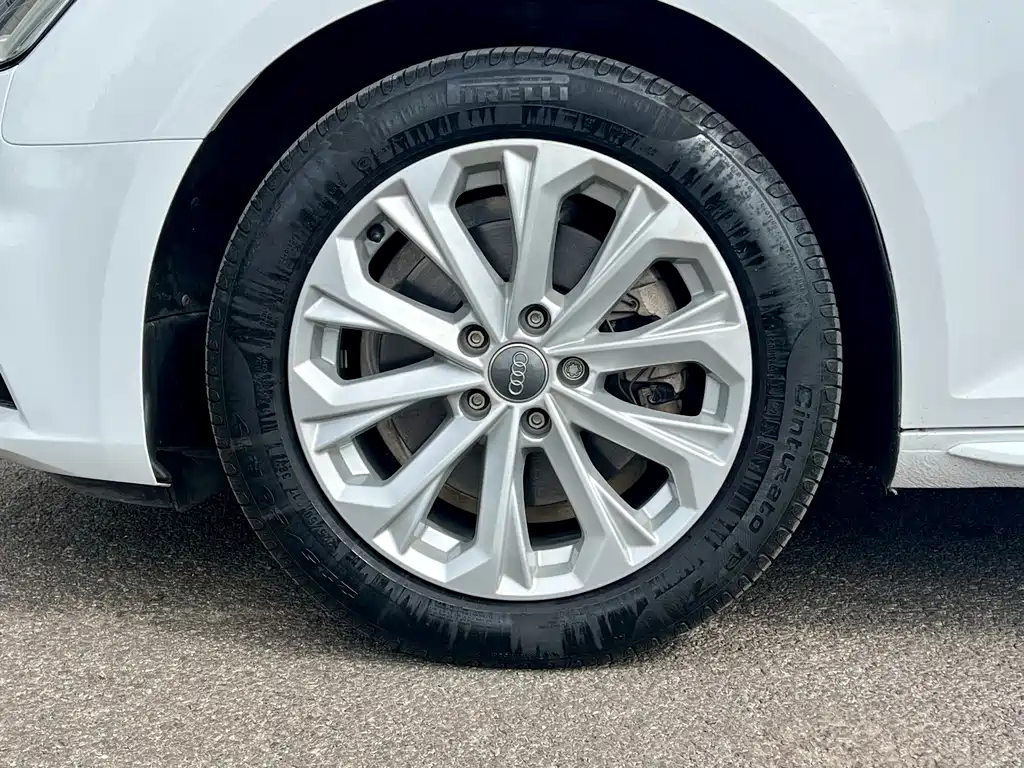 Audi A4L 2019 40 TFSI Enterprising National VI купить на сайте DeffCars