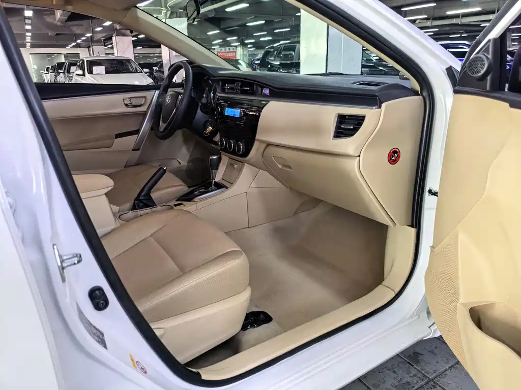 Corolla 2017 1.6L CVT GL купить на сайте DeffCars