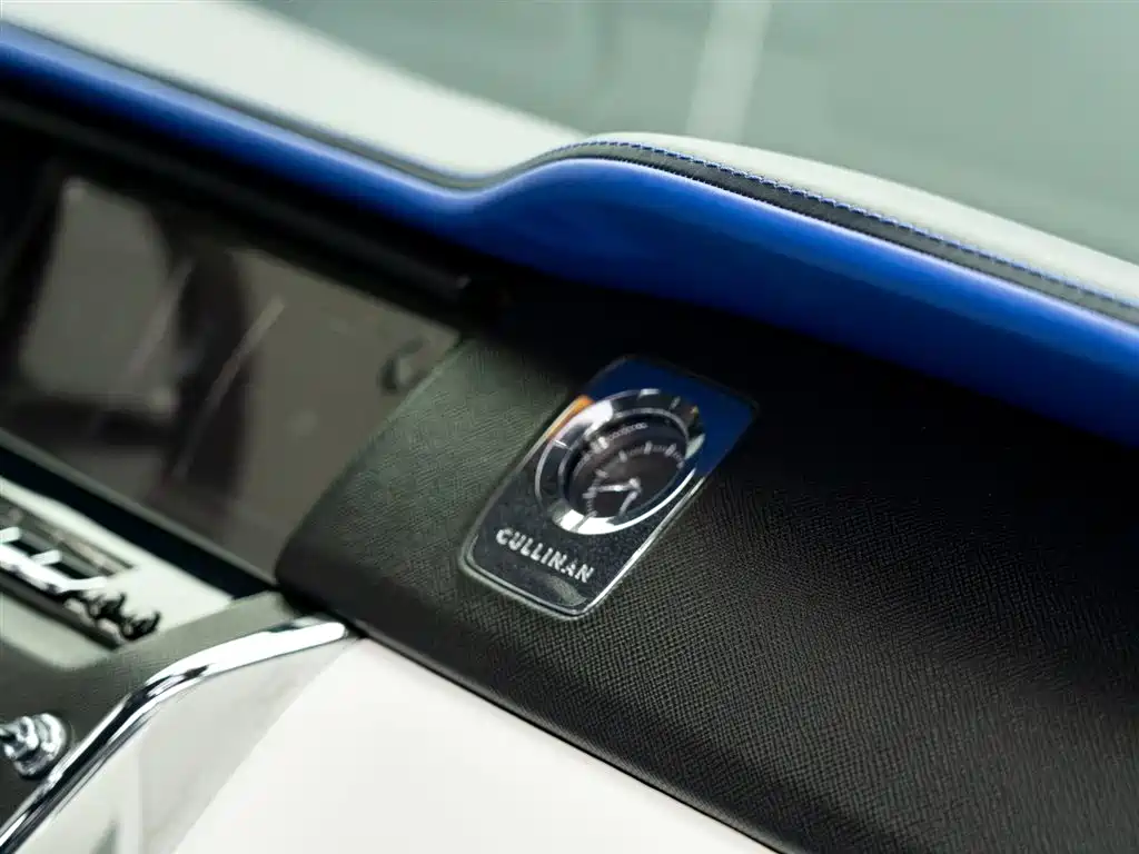 Cullinan 2018 four-seat version купить на сайте DeffCars