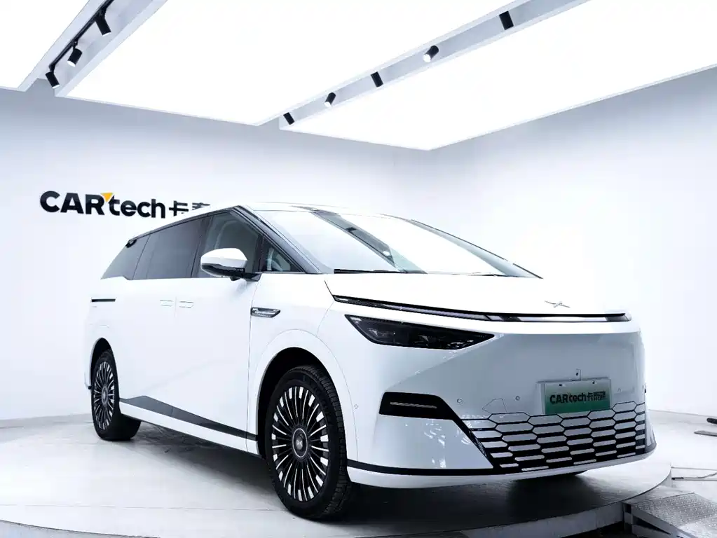 Xpeng X9 2025 pure electric 740 long battery life Max купить на сайте DeffCars