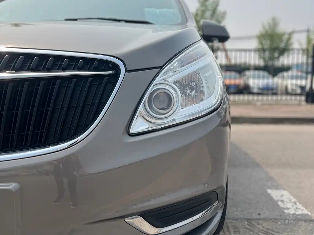 Buick GL8 2017 25S Comfort Type National V купить на сайте DeffCars