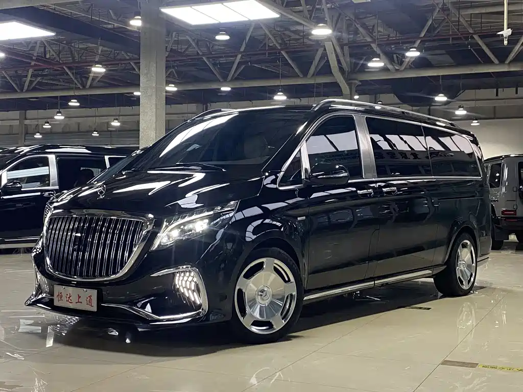 Mercedes-Benz V-Class 2022 V 260 L Long Wheelbase Luxury Edition купить на сайте DeffCars