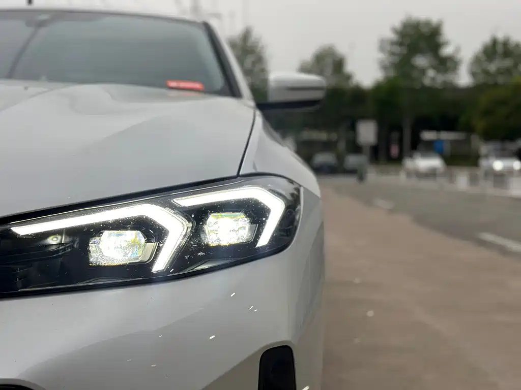 BMW 3 Series 2025 325Li M Sports Package купить на сайте DeffCars