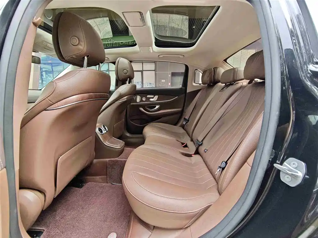 Mercedes-Benz E-Class 2023 E 300 L Luxury Model купить на сайте DeffCars