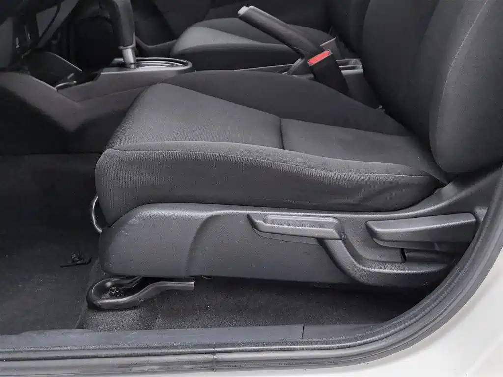 Fit 2016 1.5L LXS CVT Comfort Sunroof Edition купить на сайте DeffCars