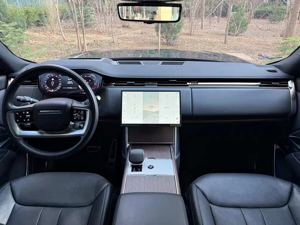 Range Rover 2024 3.0 L6 400PS Genesis Extended Edition купить на сайте DeffCars