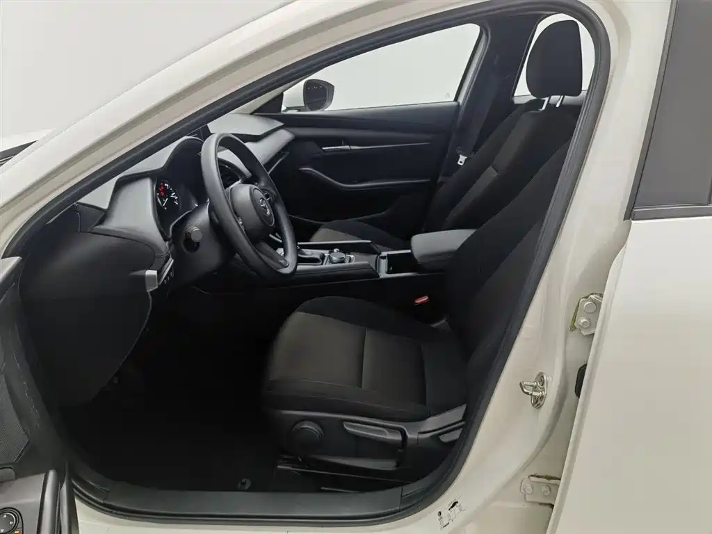 Mazda3 Angkesela 2022 2.0L automatic quality version купить на сайте DeffCars