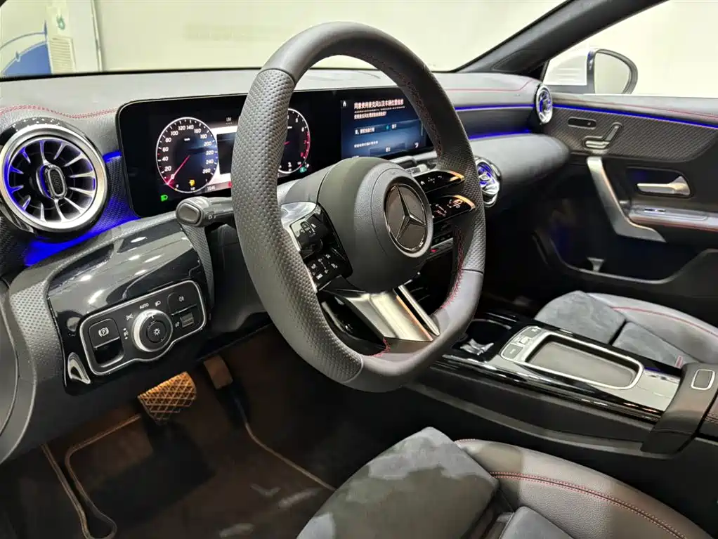 Mercedes-Benz A-Class 2025 A 200 L Fashion Model купить на сайте DeffCars