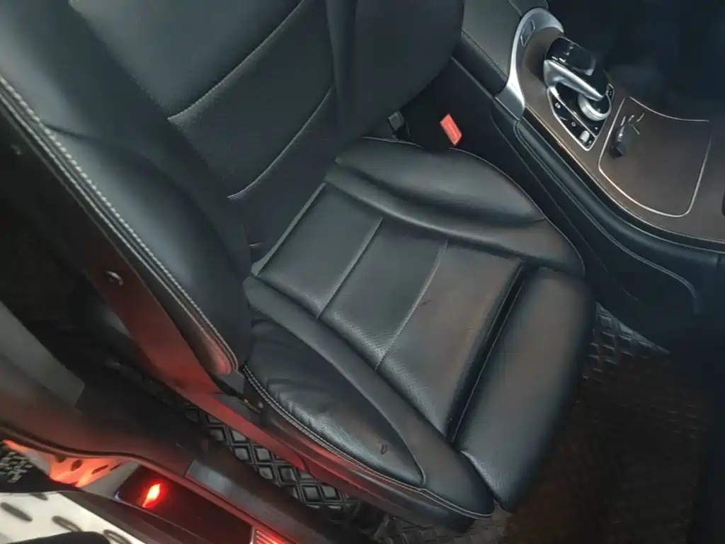 Mercedes GLC 2018 Modification 300 4MATIC Dynamic купить на сайте DeffCars