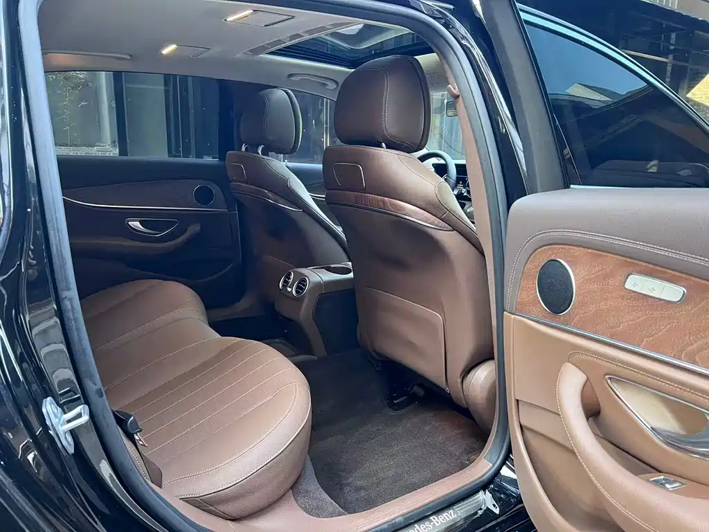 Mercedes-Benz E-Class 2019 E 200 L купить на сайте DeffCars