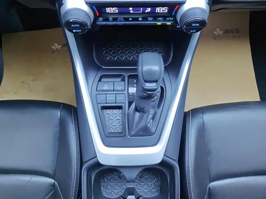 Wilanda 2020 2.0L CVT two-wheel drive luxury version купить на сайте DeffCars
