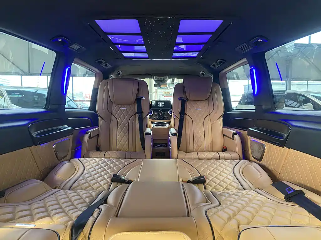 Vito 2021 2.0T Business Edition 7 seats купить на сайте DeffCars