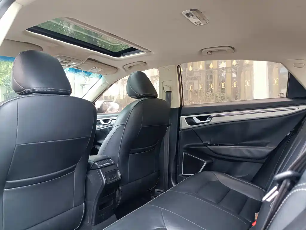 Emgrand GL 2017 1.3T Manual Elite купить на сайте DeffCars