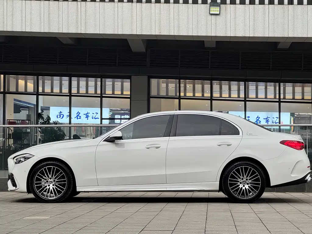 Mercedes-Benz C-Class 2023 C 200 L Sports Edition купить на сайте DeffCars