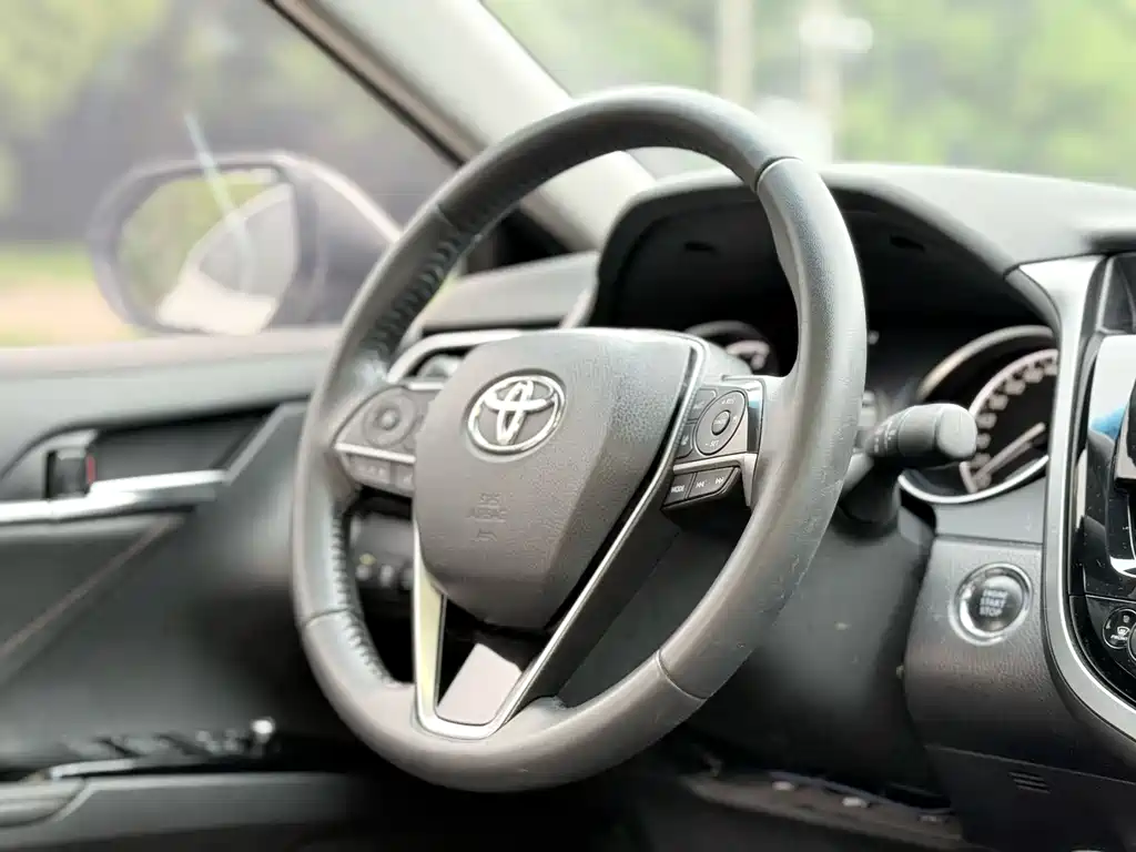 Camry 2021 2.0G Deluxe Edition купить на сайте DeffCars