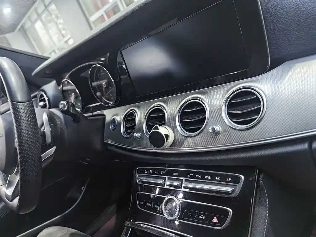 Mercedes-Benz E-Class 2018 E 200 Sports купить на сайте DeffCars