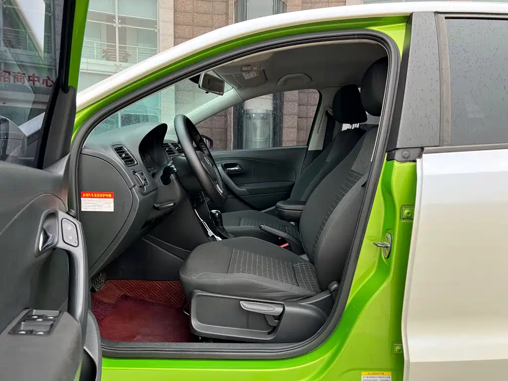 Polo 2014 1.6L automatic comfort version купить на сайте DeffCars