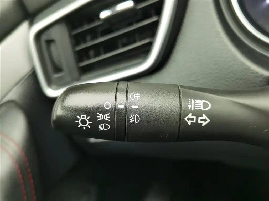Qashqai 2021 2.0L CVT Deluxe Edition купить на сайте DeffCars
