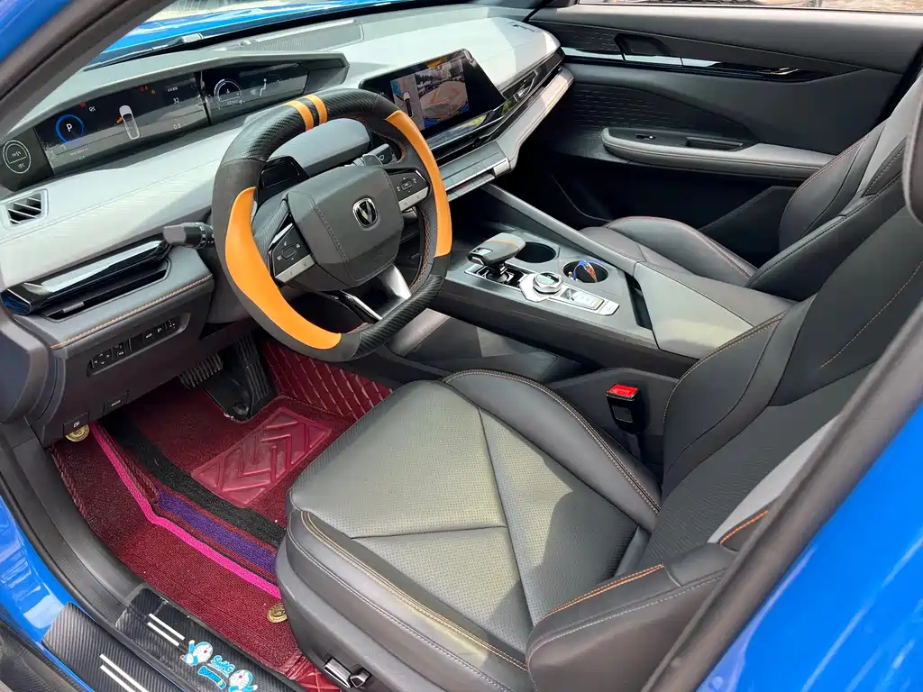 Changan UNI-V 2022 1.5T premium model купить на сайте DeffCars